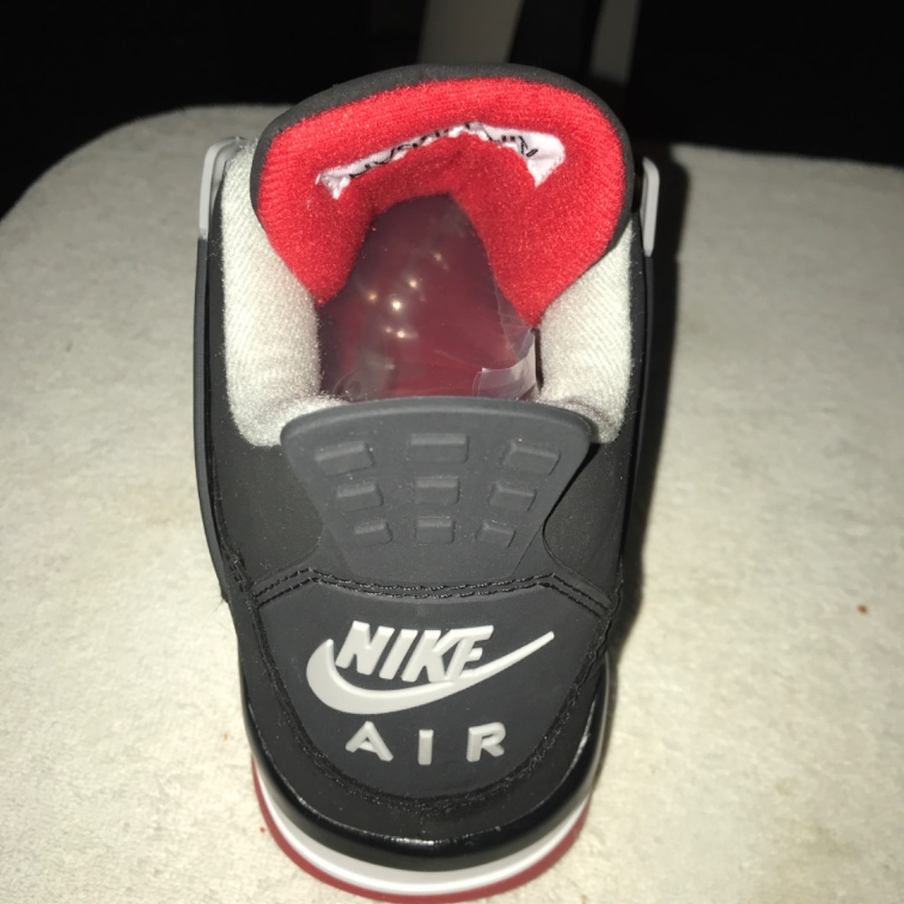 Jordan 4 - Picture 4 of 4
